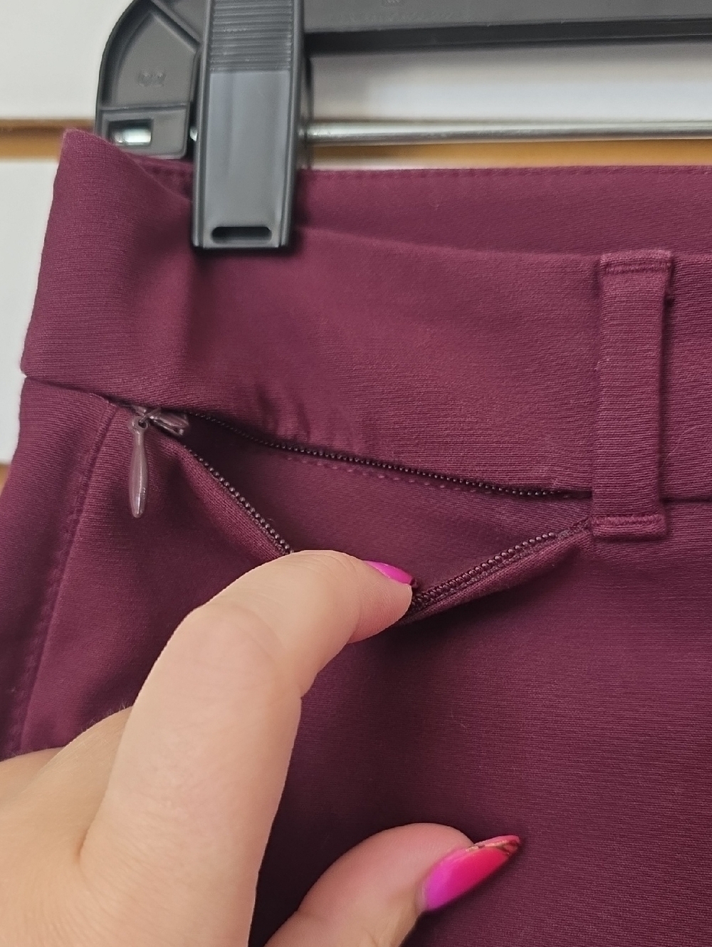 WHBM Slim Straight Burgundy Pants 4 - Picture 2 of 6